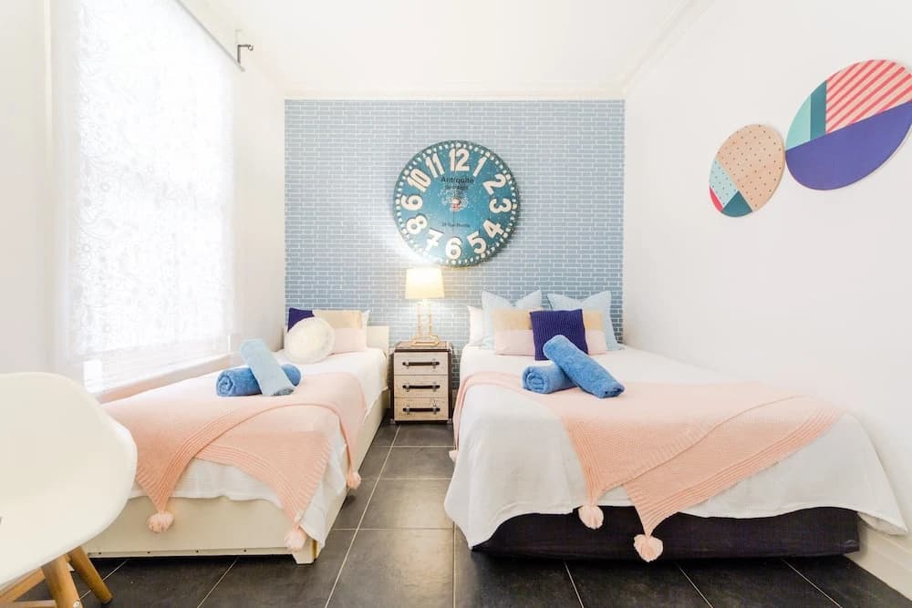 Bondi Beachfront Stay - photo 2