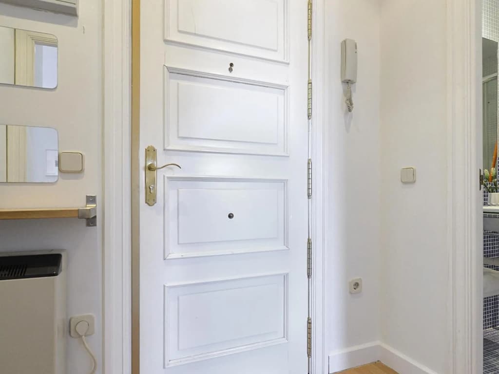 PUERTA DEL SOL Premium 1BR 1BT - photo 2