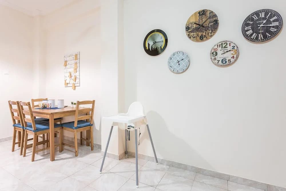 Cozy 2 Bedroom Apartment by Cloudkeys - photo 12