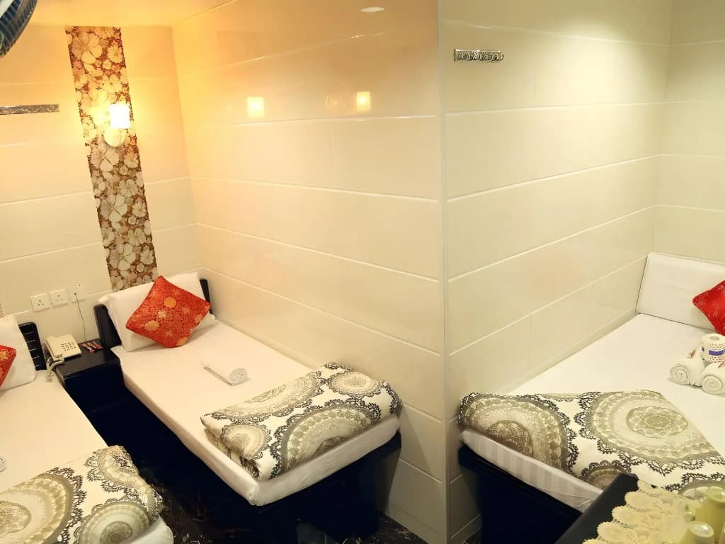 Holland Guest House - photo 6