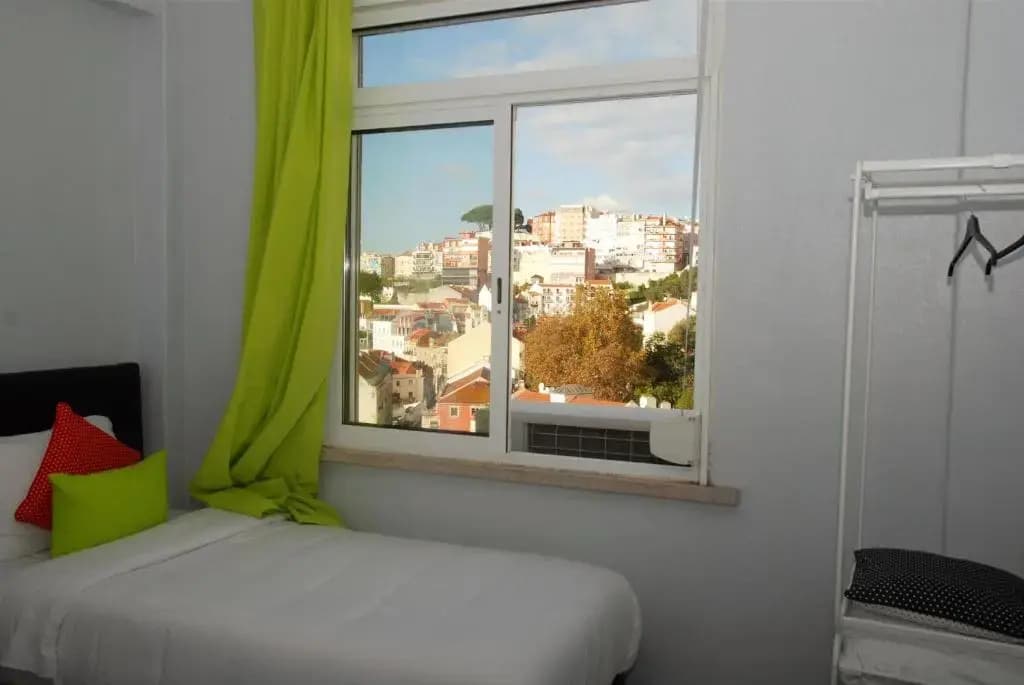 Castelo Cosy Apartment - photo 7