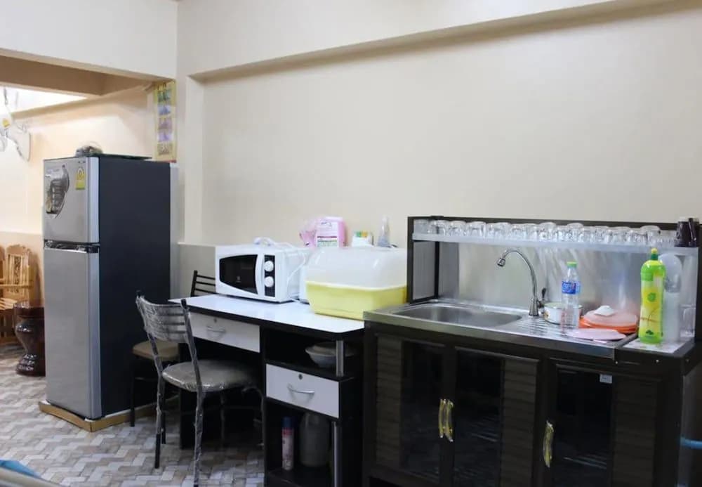 Thai Love Cafe & Hostel - photo 15