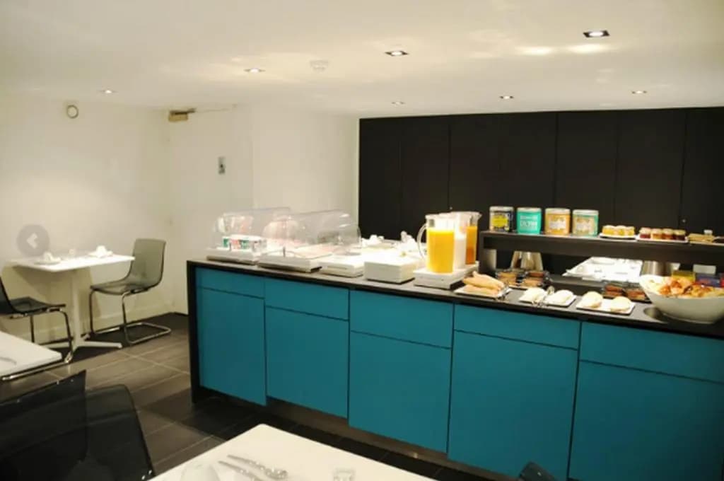 Hotel Arc de Triomphe Etoile - photo 27
