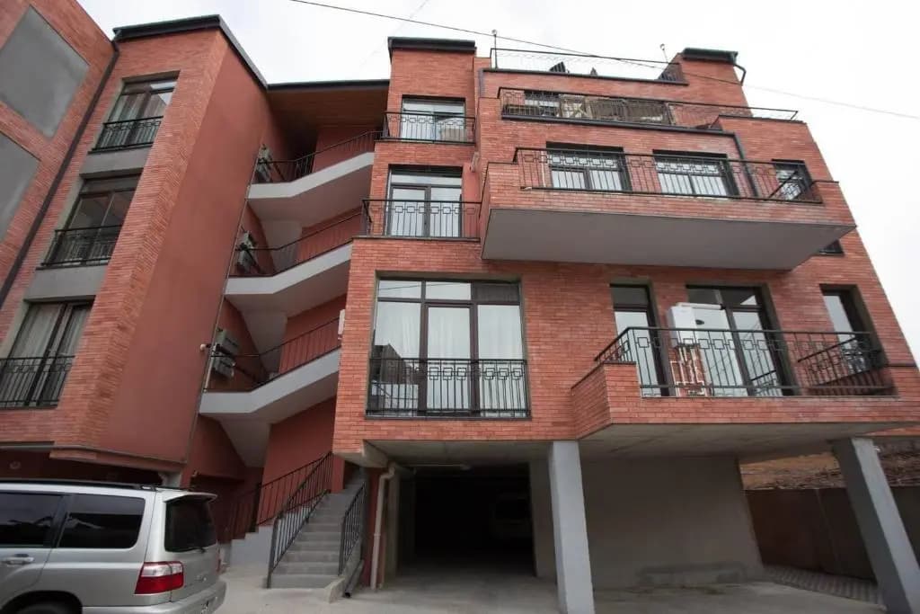 2BR Apt w terrace & stunning views - main photo