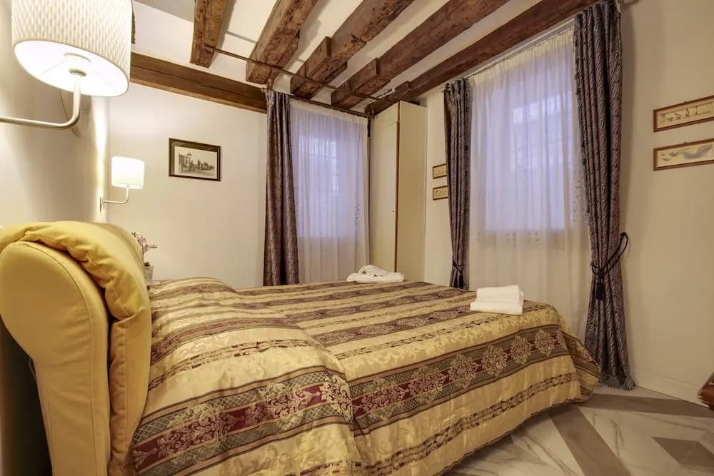 Angels - WR Apartments - photo 1