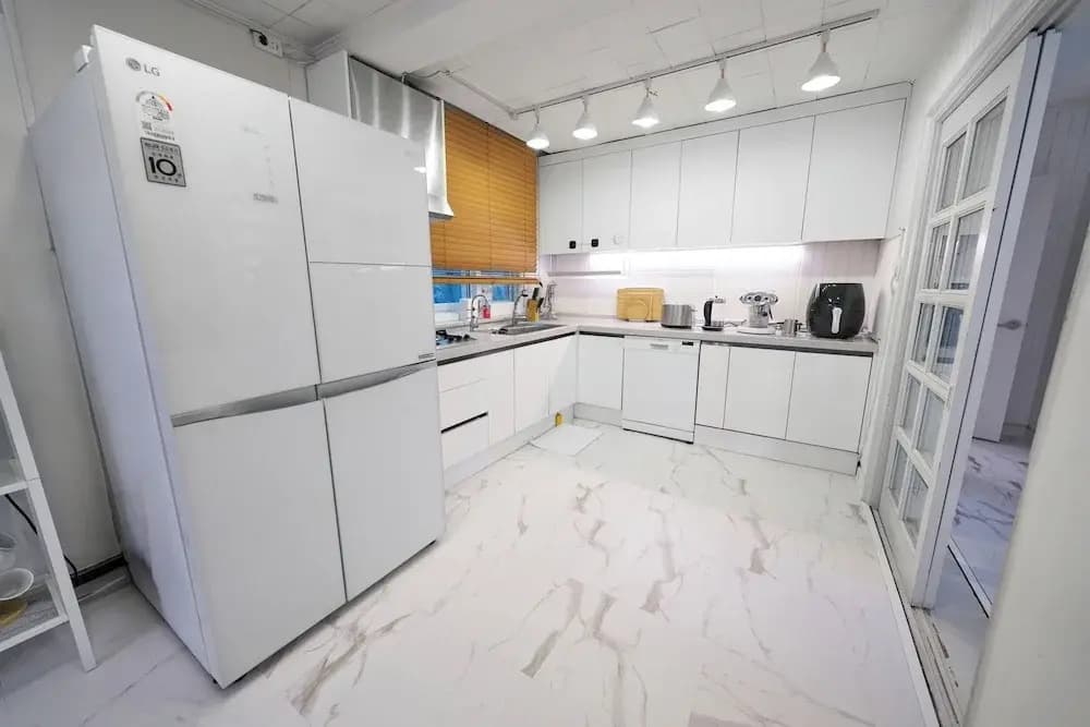 SG Tailored Serviced Home 5min walk from metro - photo 24