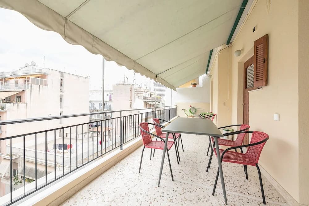 Bright 2 Bed Apartment by Cloudkeys - photo 6