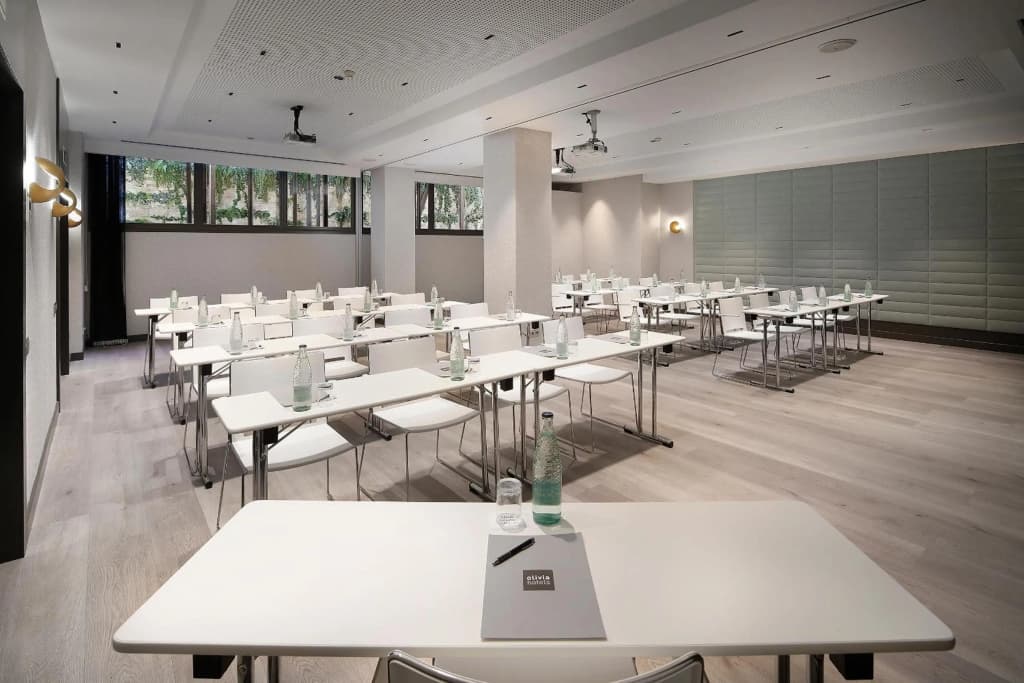 Olivia Plaza Hotel - photo 42
