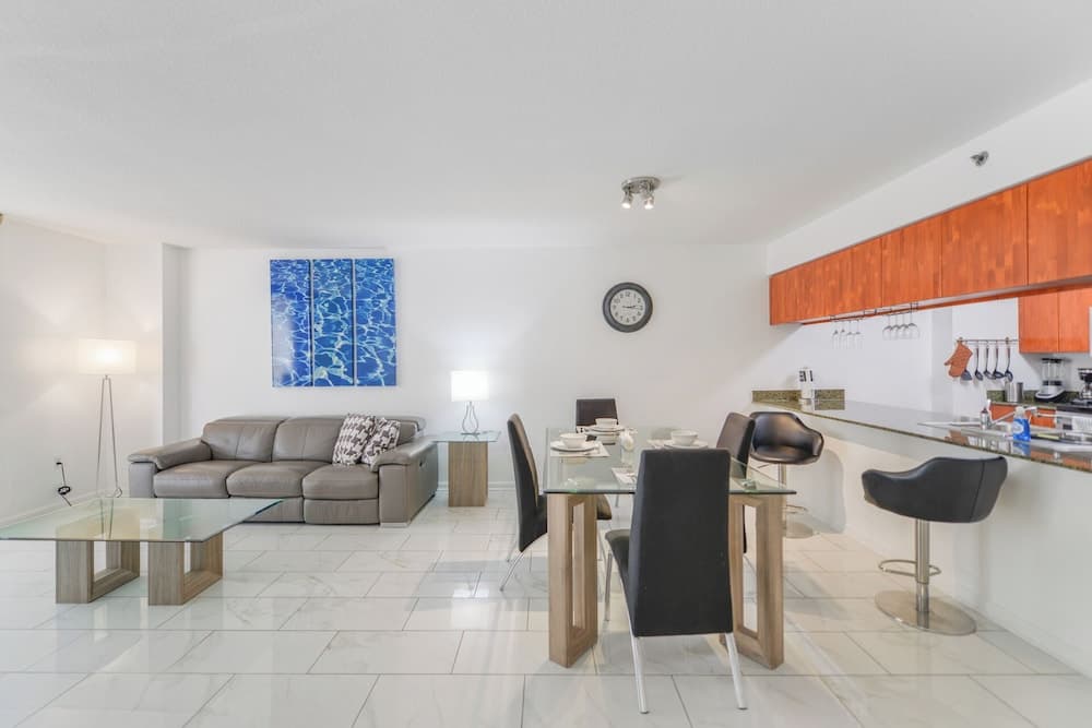 Brickell Bay 2308 - photo 23