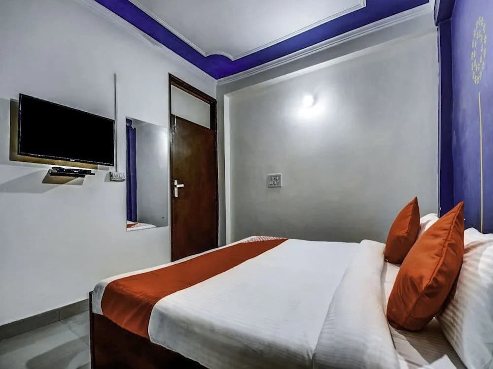 OYO 16993 Royal Blue - photo 6