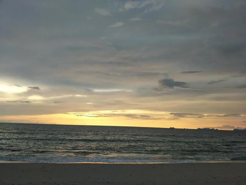 Lantas Lodge Resort - photo 12