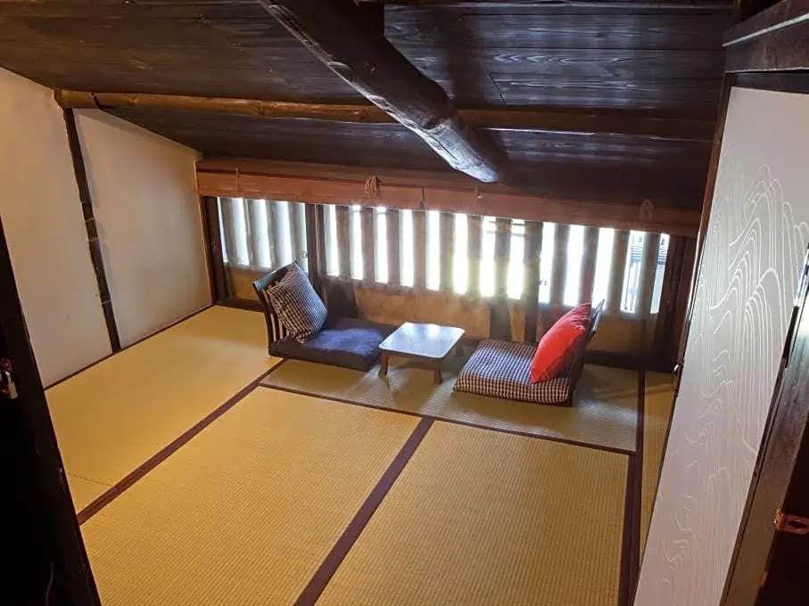 Bed & Breakfast Tsukiya - photo 2
