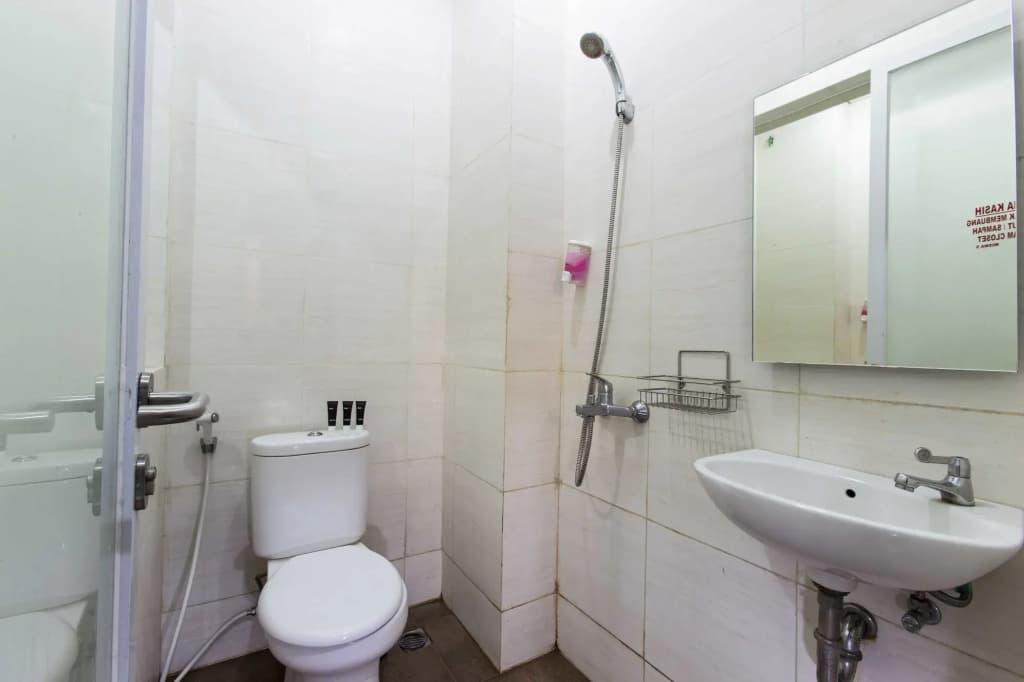 Wisma 9 by RedDoorz - photo 7