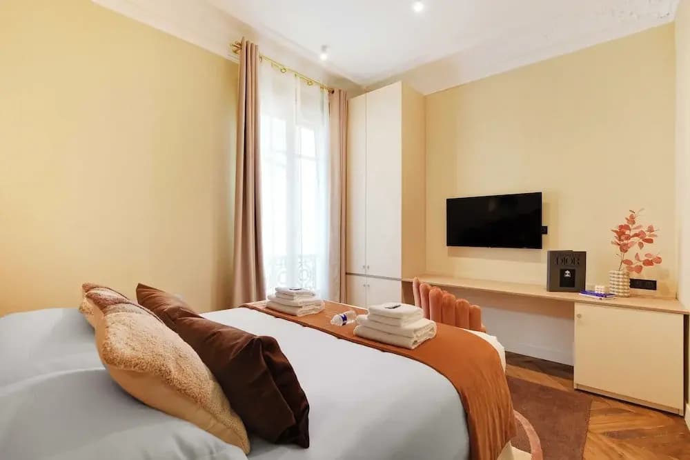 Chic Hotel-1br/4p In the Heart of the Palais Royal - photo 2