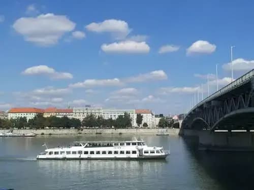 Studio along the Danube - photo 10