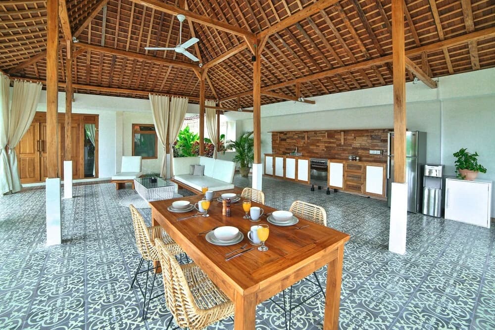 Victoria Villa Swiss - photo 1