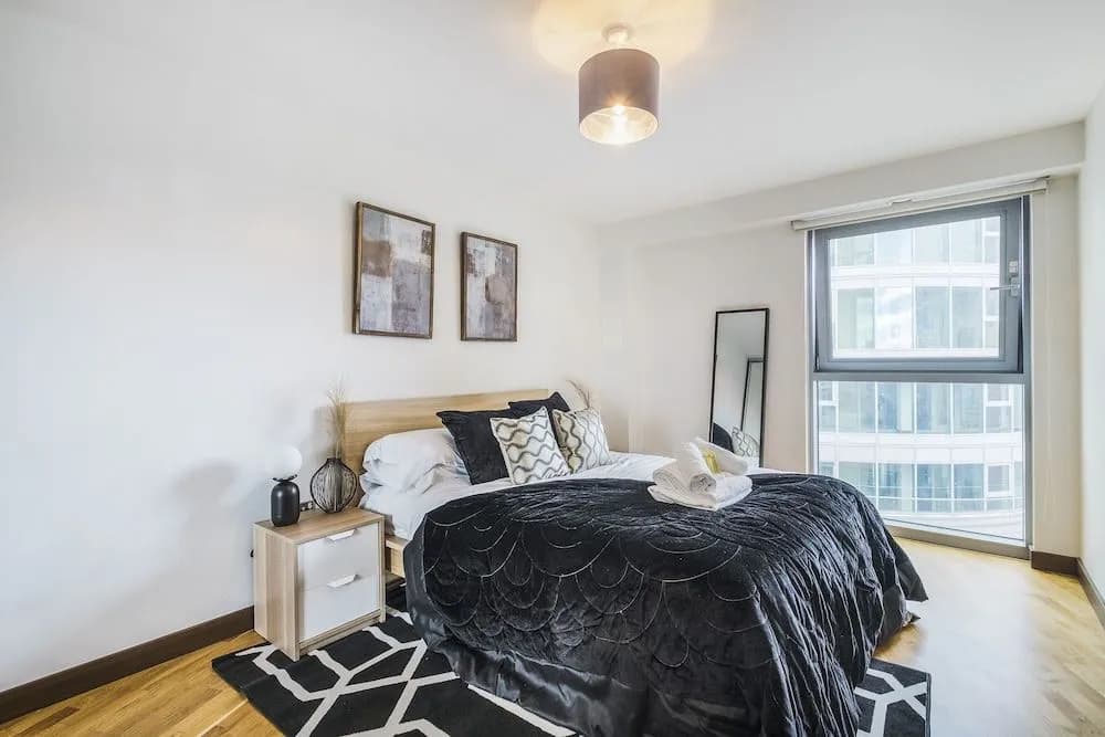 My Serviced Space - Bridges Court Road - photo 4