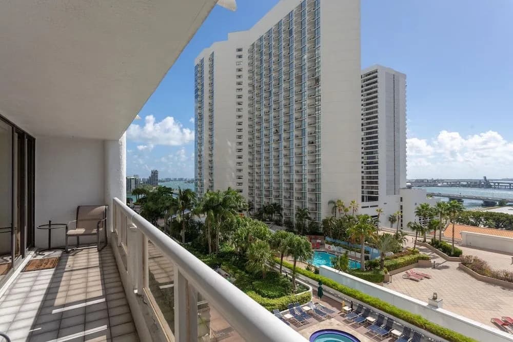 Lux One Bedroom Close to Wynwood - photo 14