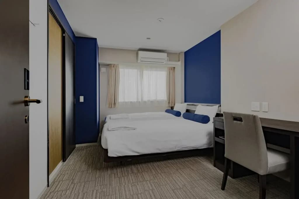 Shinsaibashi Crystal Hotel - photo 6