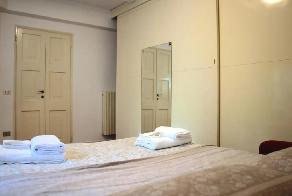 Basement Turati 3 -Consulates District - photo 2