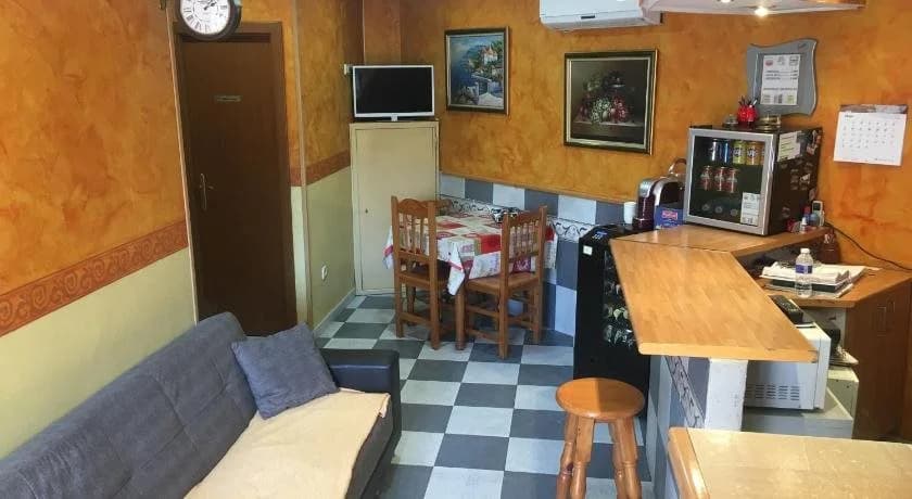 Hostal Los Rosales - photo 10