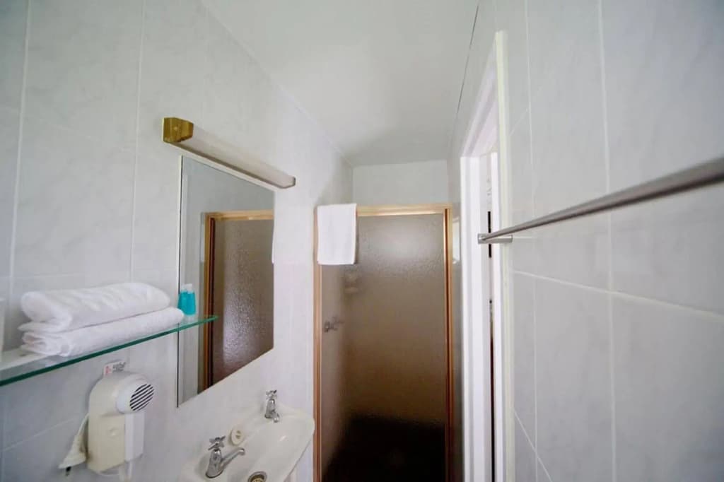 Sanctuary House Healesville Motel - photo 10