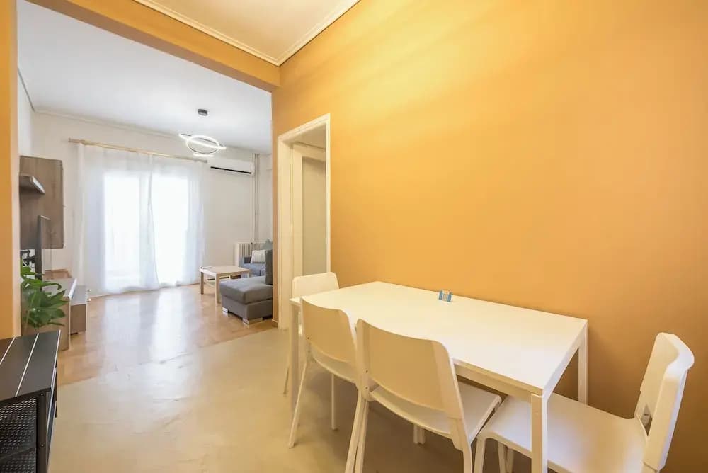 Stylish 2 Bd Urban Retreat Near Panormou - photo 14