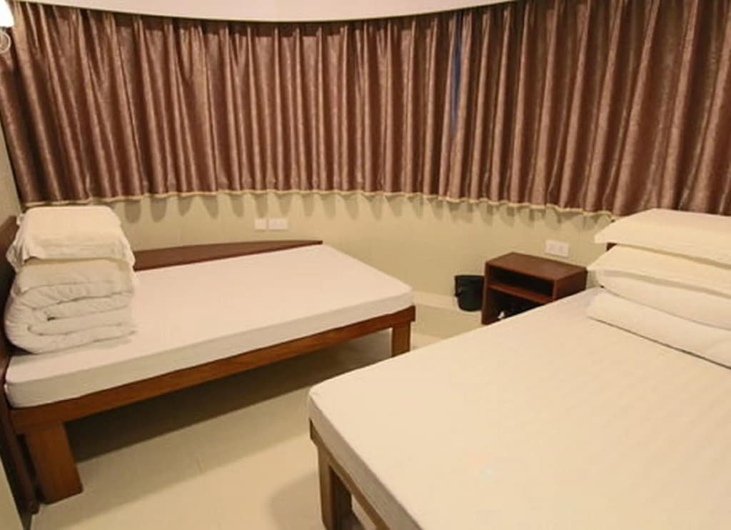 Prince Hotel - photo 5