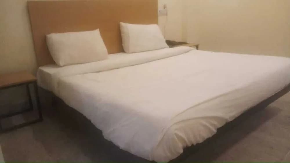 ADB Rooms Days Inn - photo 4