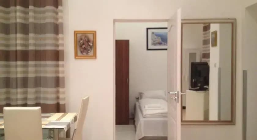 Citypark Apartment - photo 10