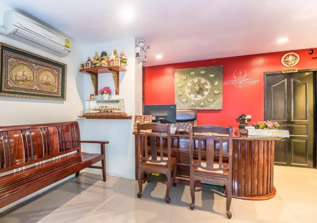 The Bang Khun Phrom Suites - photo 10