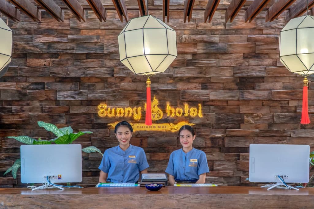 Sunny V Hotel - photo 18