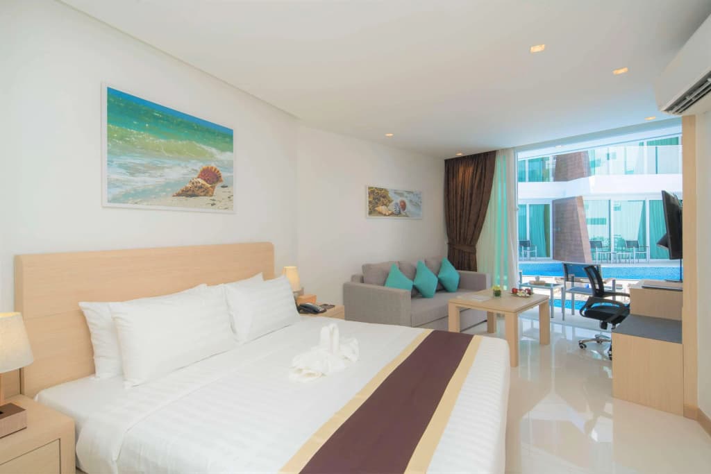 The Beachfront Hotel Phuket - photo 32