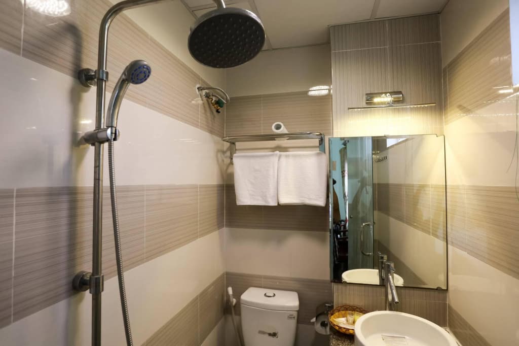 Little Gold Hotel - photo 24
