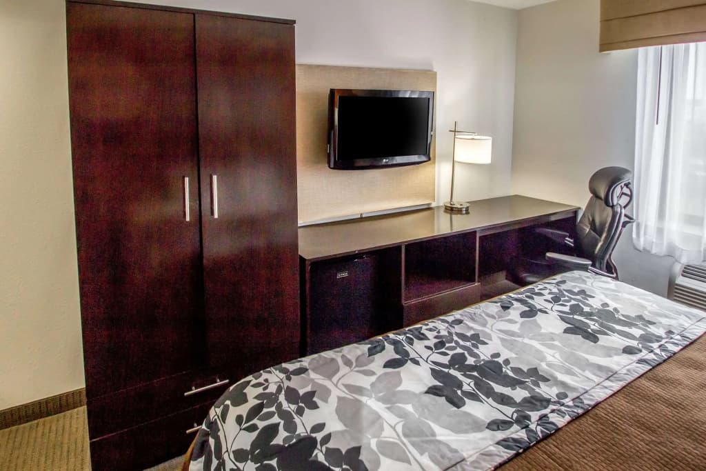 Sleep Inn JFK Airport Rockaway Blvd - photo 6