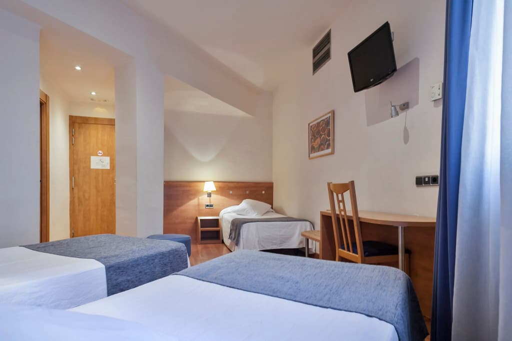 Hotel Acta Antibes - photo 4