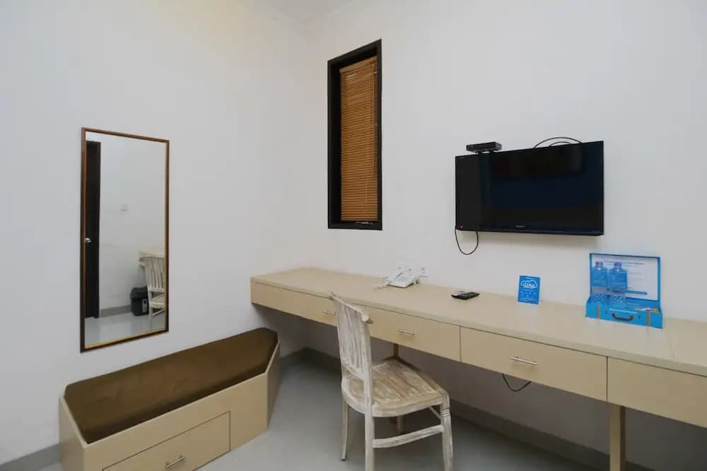 Airy Jimbaran Buanasari 88 Bali - photo 2