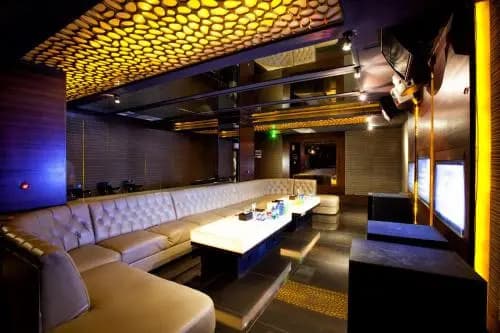 Illigals Hotel - photo 9