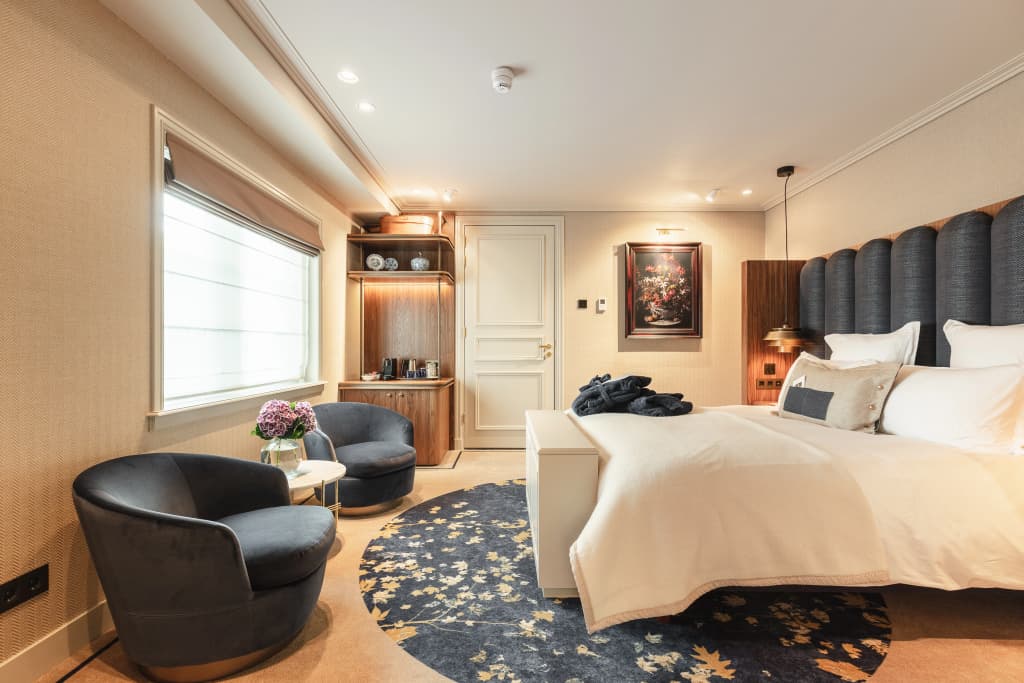 Hotel 717 - photo 26