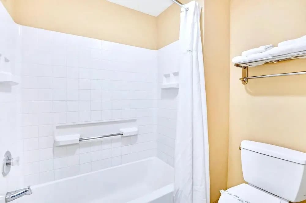 1BR Two Queen Beds With Shared Pool - Near Disney - photo 8