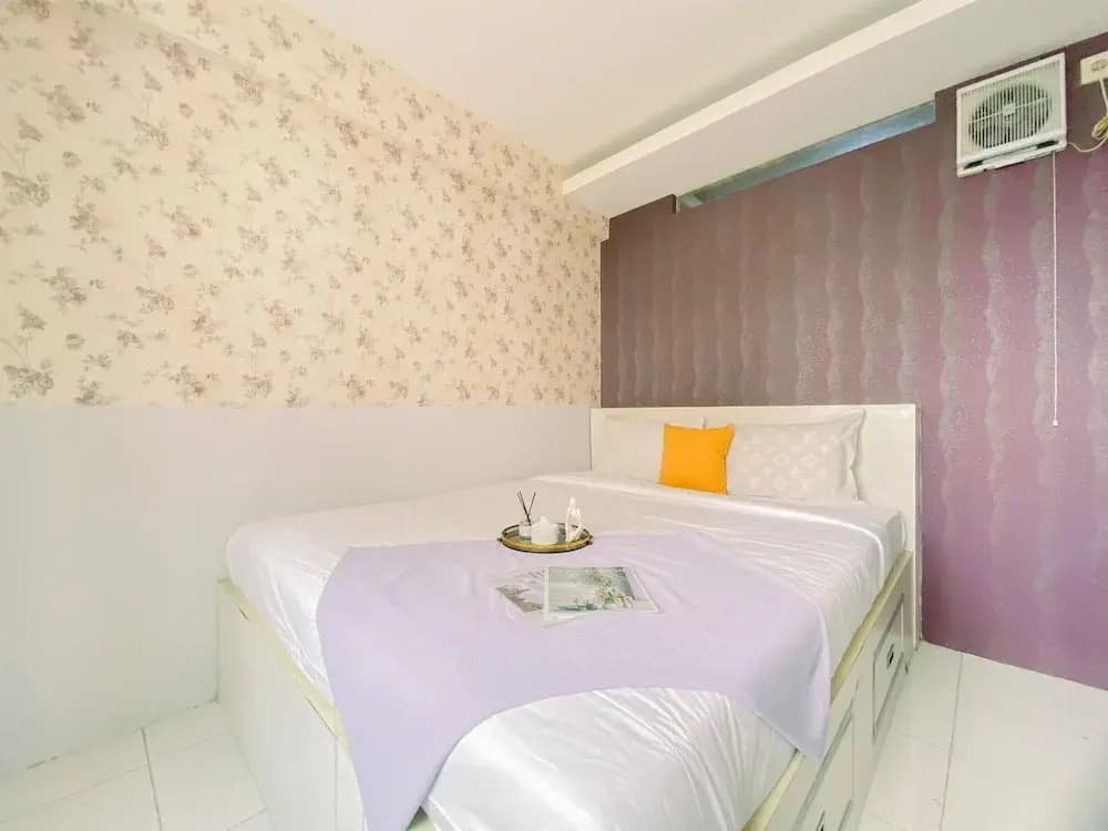 Comfort Living 2Br Apartment At Kebagusan City - photo 3