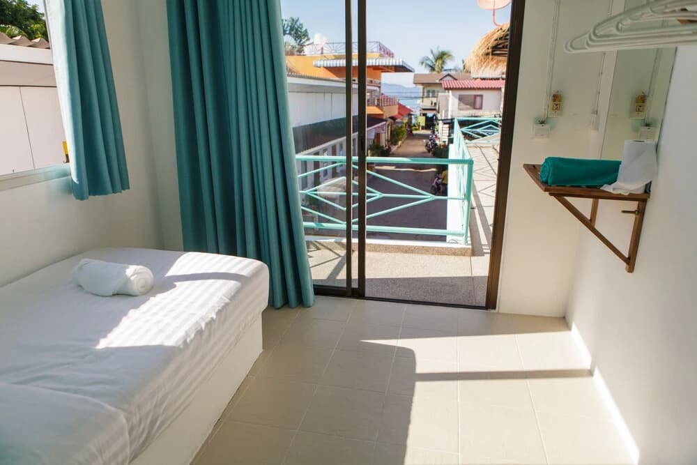 Castaway Guesthouse Hostel and Bar - photo 8