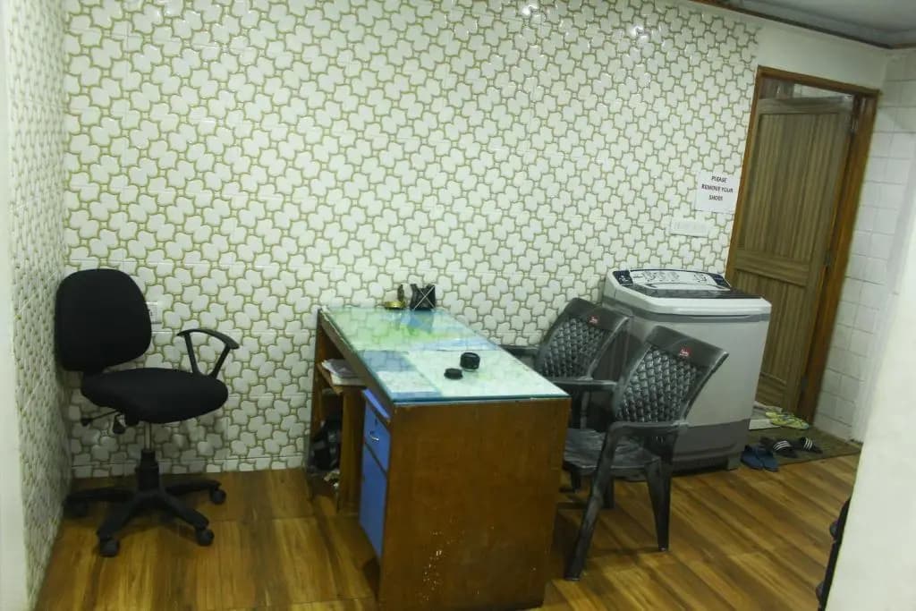 Comfort Stay Hostel - photo 14
