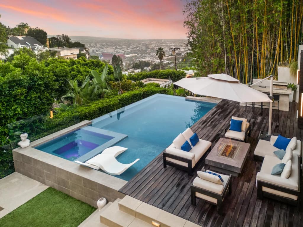 Sunset Heights - Elegant Modern Villa With Beautiful Views in the Hills - photo 15