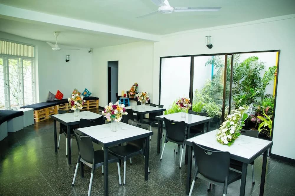 Tuk Tuk Hostels - photo 19