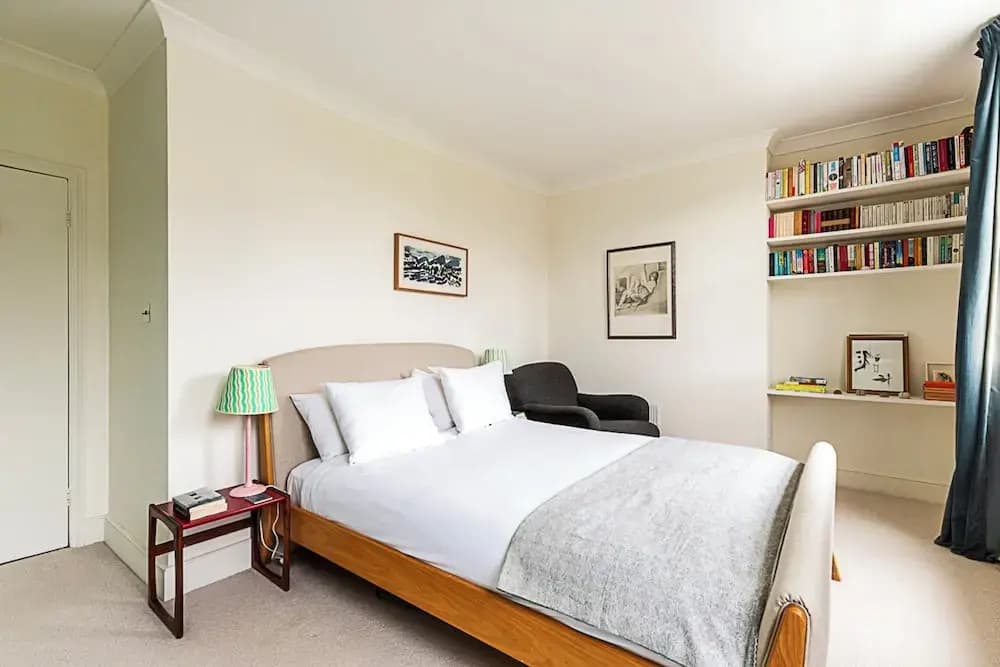Charming Kentish Town Flat - photo 2