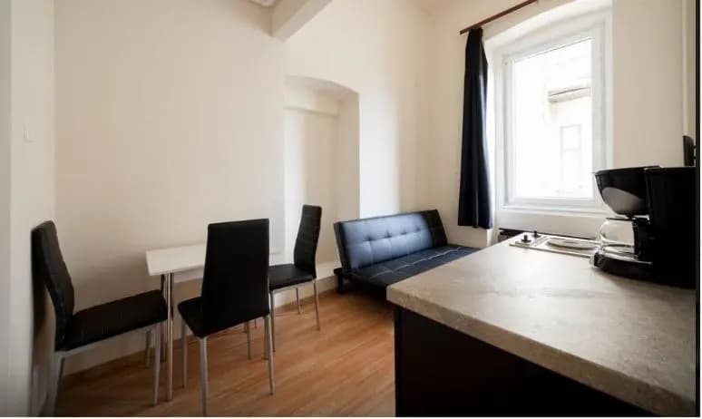 Sparrowl Apartments - photo 1