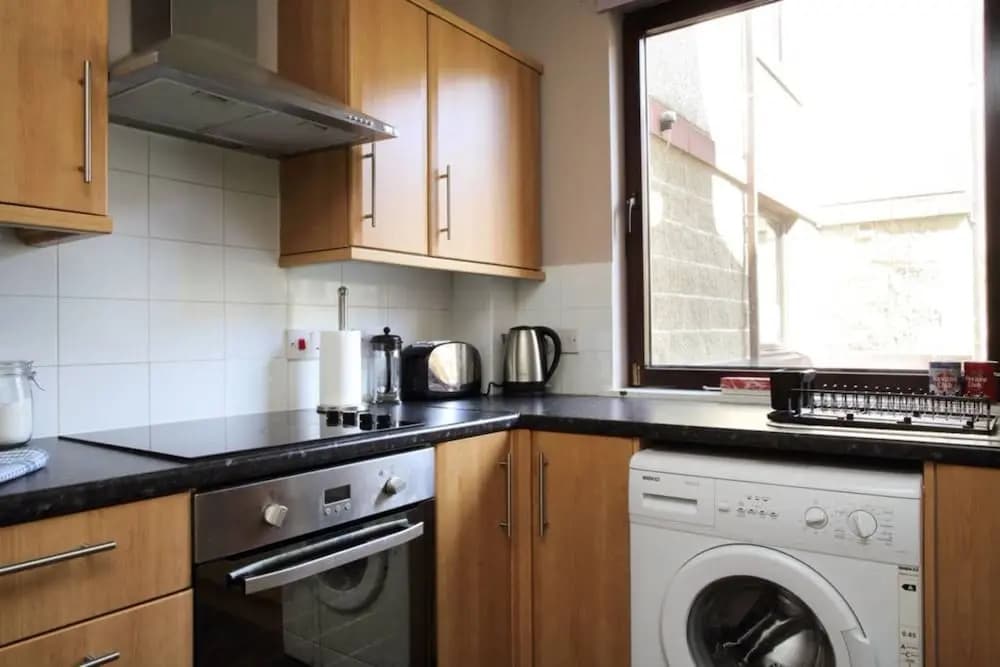 2 Bedroom Canalside Apartment - photo 14