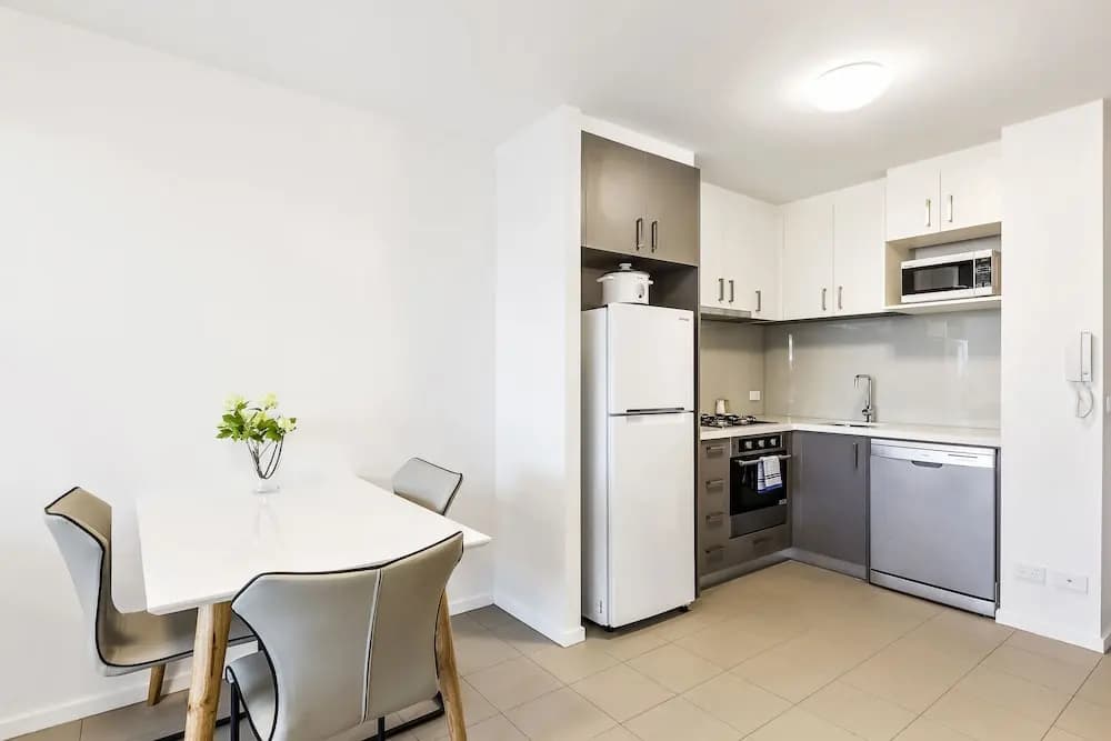 Poplar Sanctuary Apartments - photo 12
