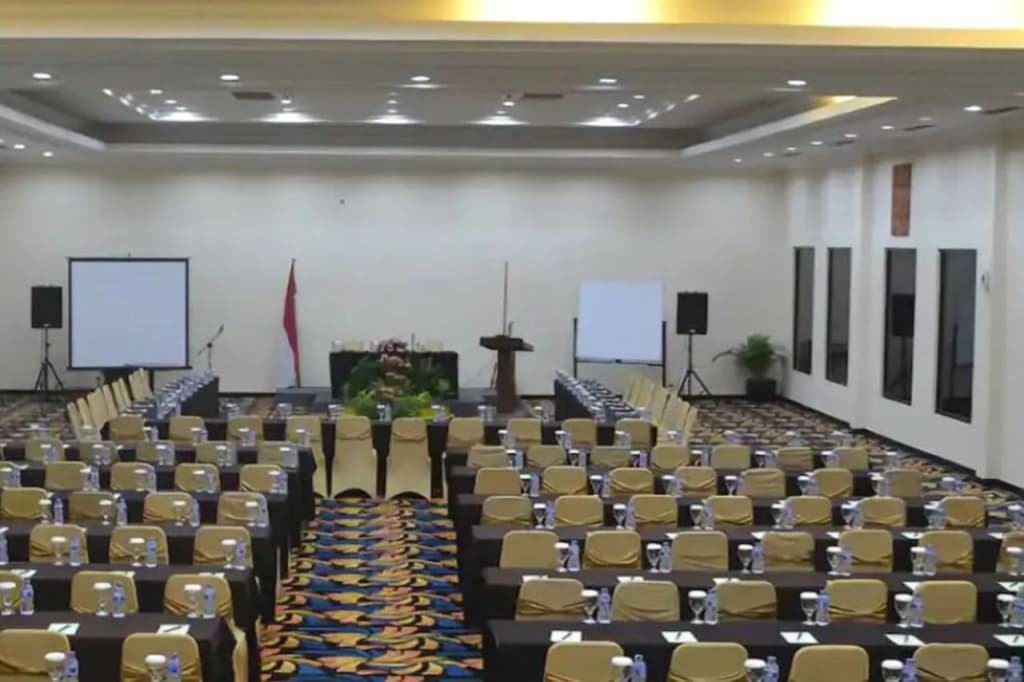 Hotel Sentral Jakarta - photo 13